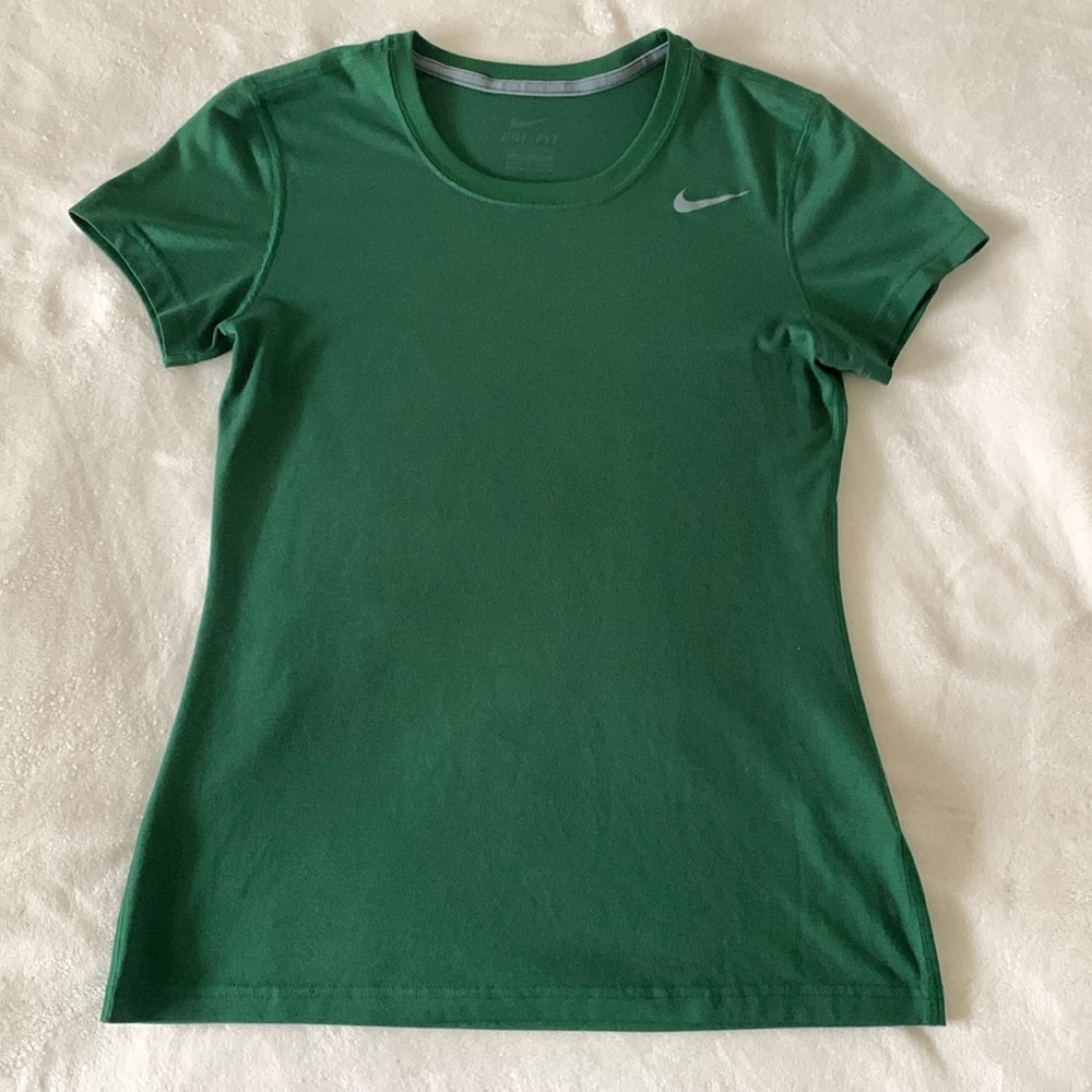 NIKE | Activewear Top